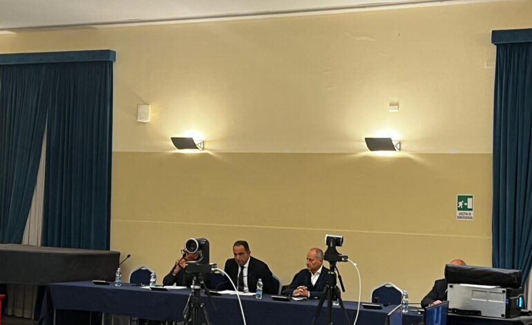 Bradisismo, a Bacoli l’opposizione scrive al Prefetto e al Ministro Piantedosi: “Noi esclusi”