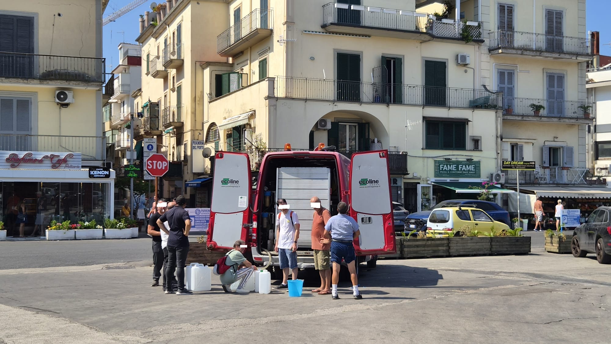 La Caritas Diocesana di Pozzuoli ha effettuato un sopralluogo nei quartieri più colpiti dal sisma