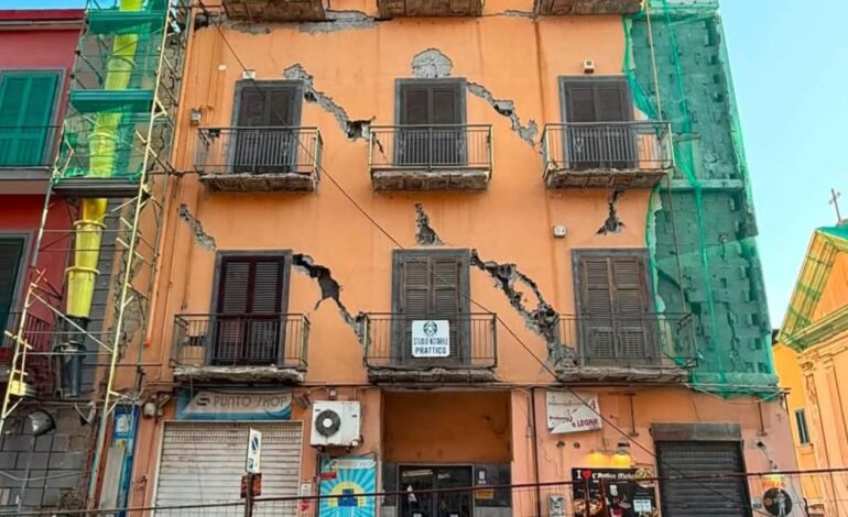 Pozzuoli, gli architetti: «Serve vaccinazione edilizia diffusa»