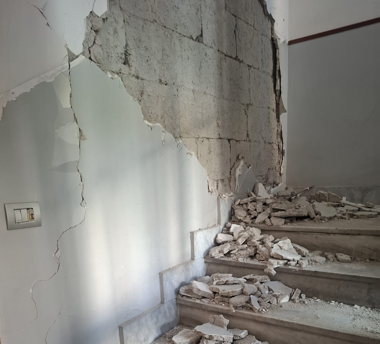 Pozzuoli, da Acen 263mila euro per scuole e rete idrica