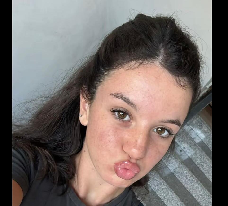 «Ciao Manuela, per sempre nel mio cuore» il ricordo del fidanzatino della studentessa morta a Licola