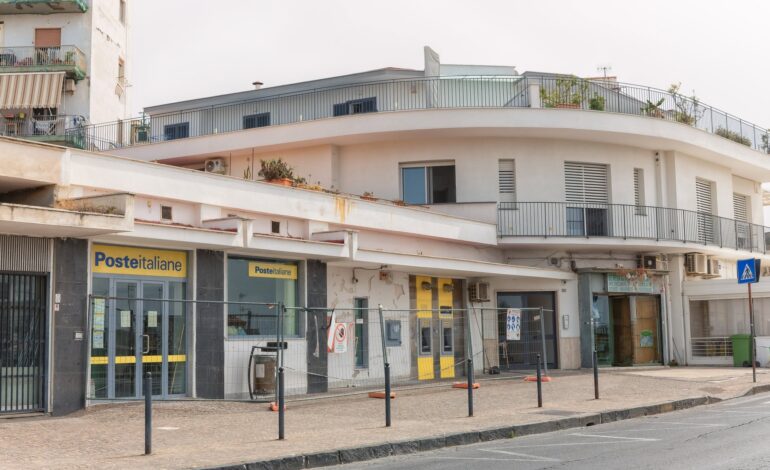 POZZUOLI/ Riaperto al pubblico l’ufficio postale di via Terracciano