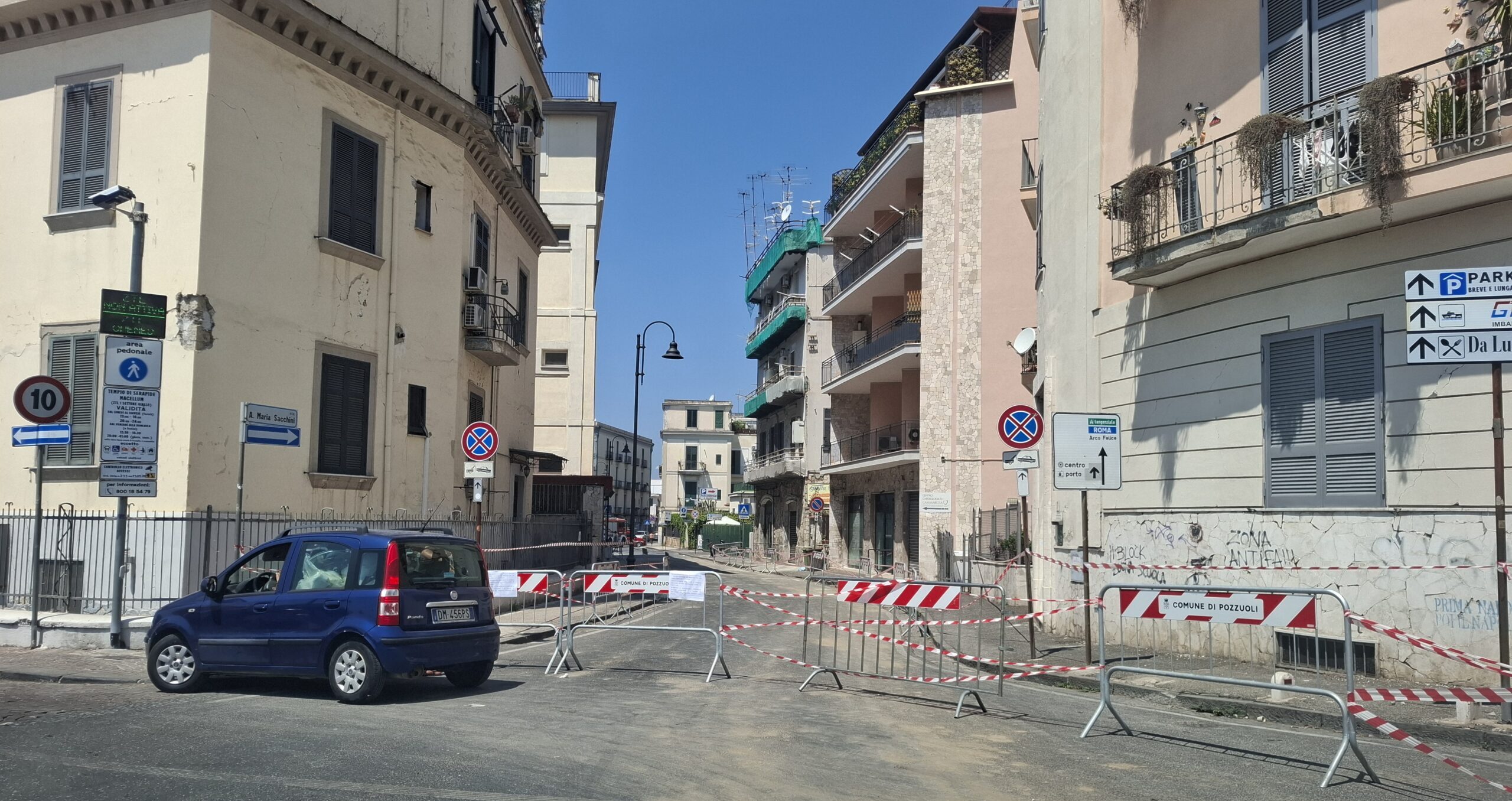Due strade chiuse a Pozzuoli, 230 le richieste di intervento negli edifici