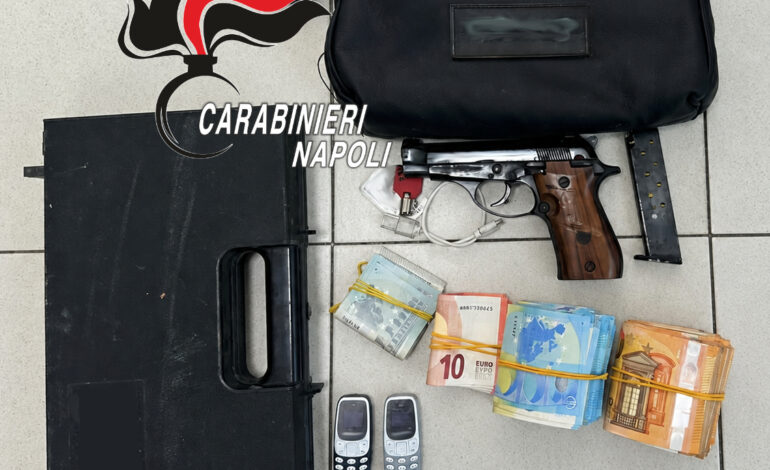Pistola nascosta nell’accappatoio: carabinieri arrestano 51enne