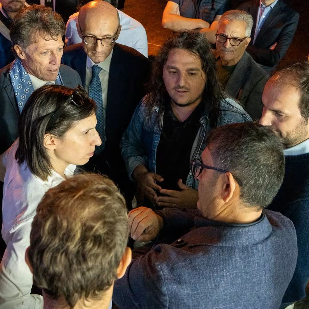 Da Elly Schlein sostegno a Manzoni e alla città di Pozzuoli «Siamo con voi»