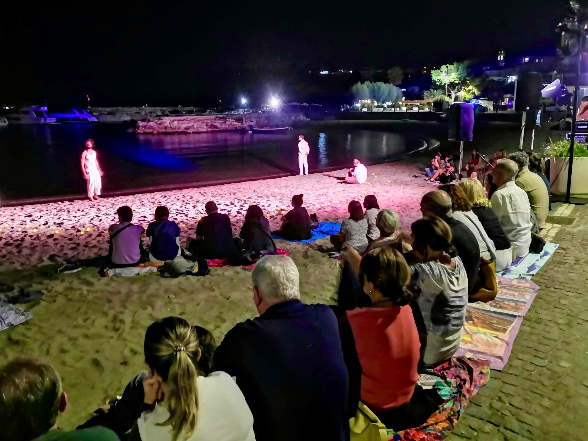 BACOLI/ La spiaggia di Marina Grande diventa un teatro all’aperto