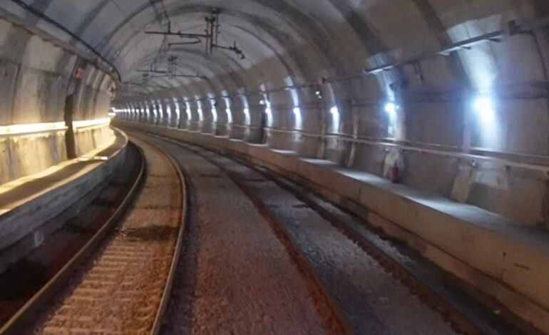 Apre la nuova stazione della cumana di Pozzuoli e riprendono i collegamenti