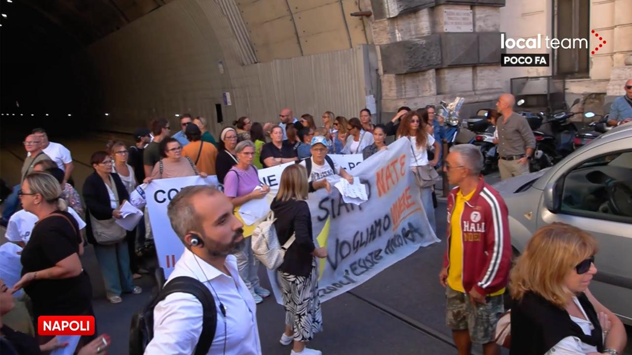 Dalla sede dell’Acer al consiglio comunale: la lunga mattinata di proteste degli sfollati di Pozzuoli