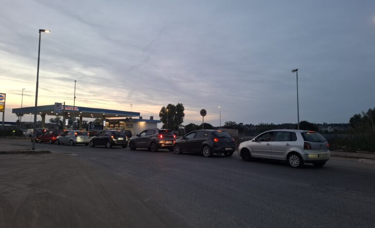 Sciopero Tir, assalto ai distributori di carburante a Pozzuoli e nell’area flegrea
