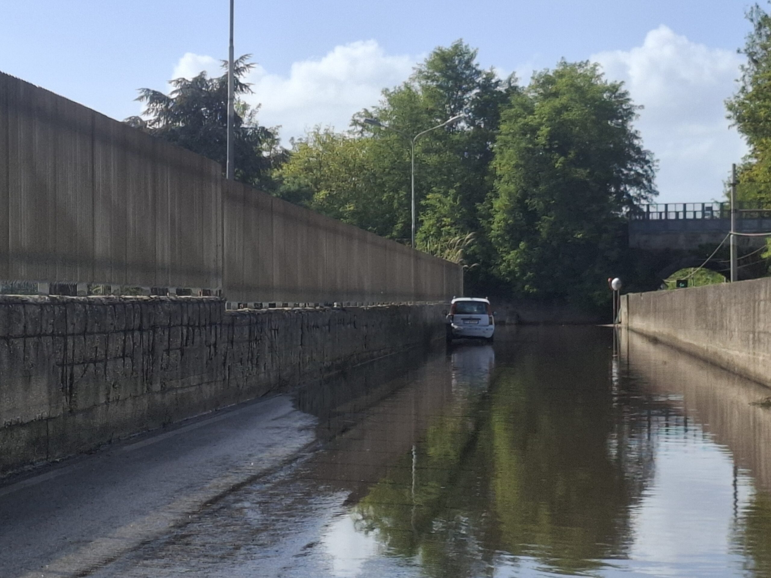 Il comune di Pozzuoli lascia via Reginelle allagata – LE FOTO