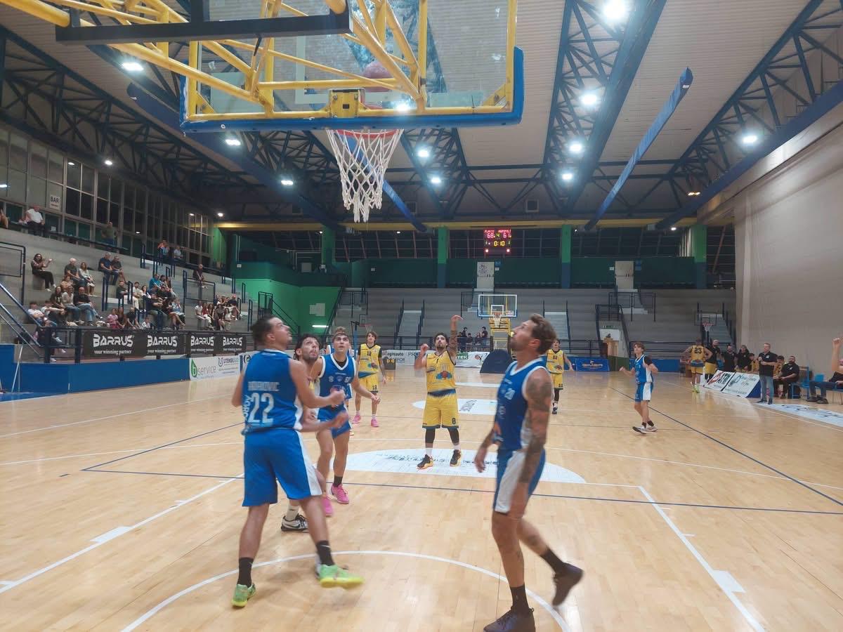 BASKET/ Flavio Pozzuoli, ko per 72-60 contro il Villaricca dell’ex capitano Errico
