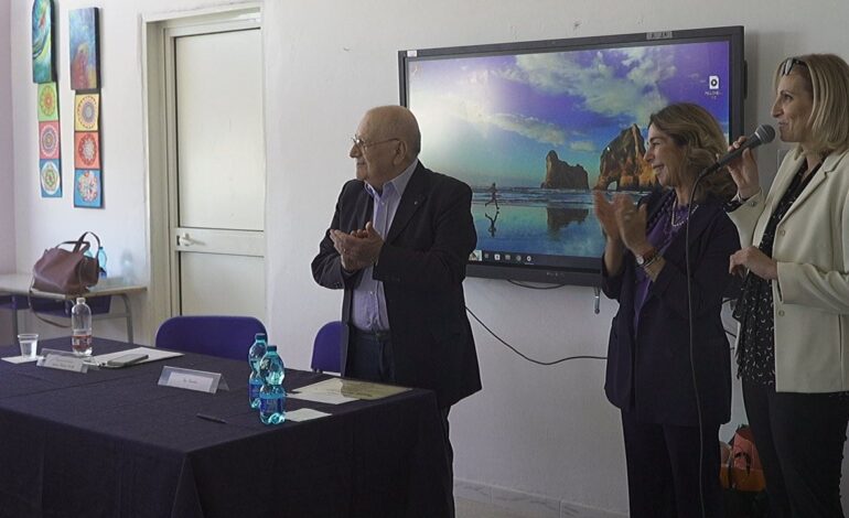 Scuola, ambiente e memoria: all’IC “8 Oriani Diaz” consegnata la borsa di studio “Michele Riondino”