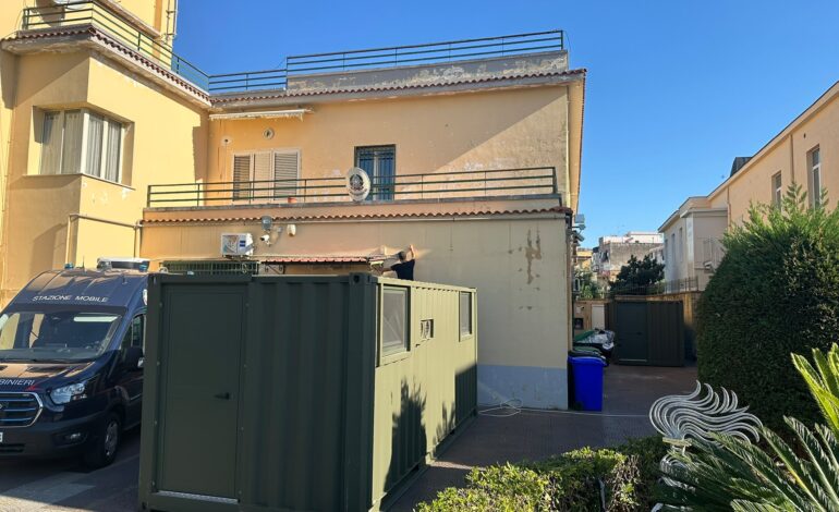 Bradisismo, la stazione dei carabinieri di Bacoli trasferita in moduli operativi