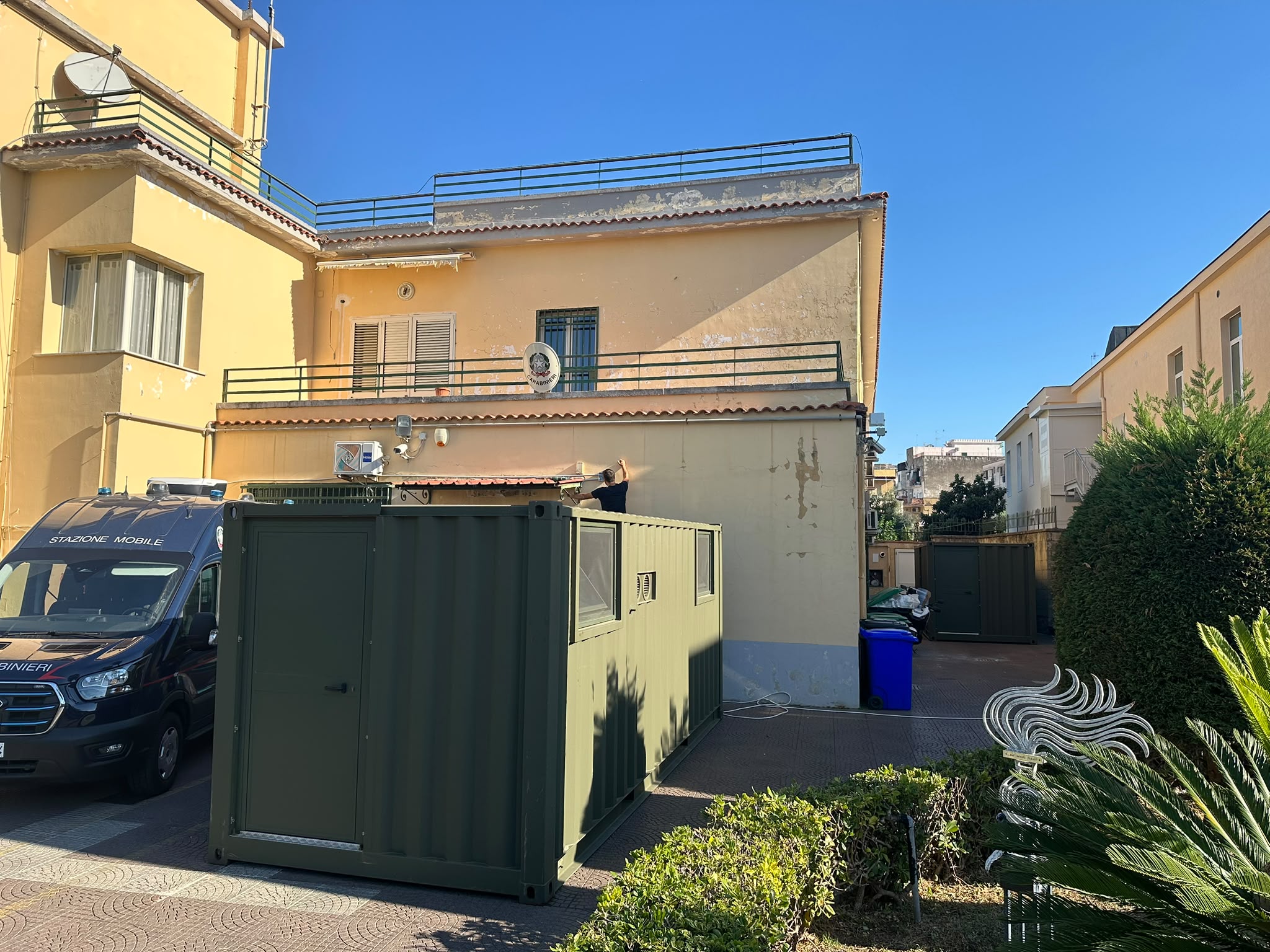 Bradisismo, la stazione dei carabinieri di Bacoli trasferita in moduli operativi