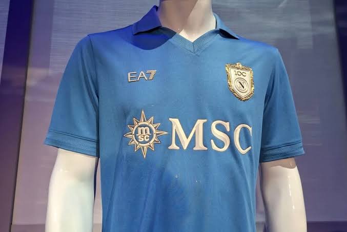 Sequestrate 2300 maglie false del Napoli