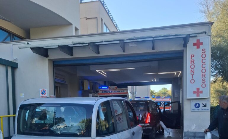 Lite stradale: 37enne accoltellato a Licola