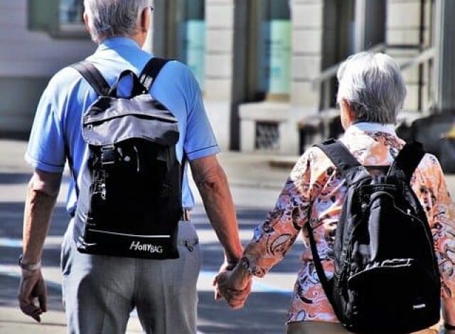 Il Comune di Bacoli organizza tre gite per anziani, Josi: “Priorità a chi è solo”