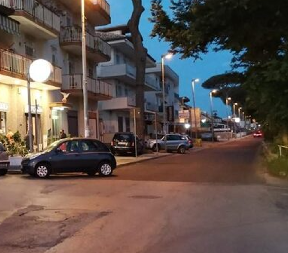Tredicenne travolto in bici da auto a Lago Patria
